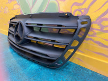 Load image into Gallery viewer, Black Grill Sprinter 907