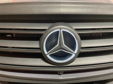 Load image into Gallery viewer, LED Grill Emblem Sprinter 907