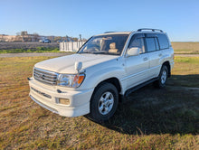 Load image into Gallery viewer, Toyota Land Cruiser 100 series front bumper cover JDM (GARAGE SALE)