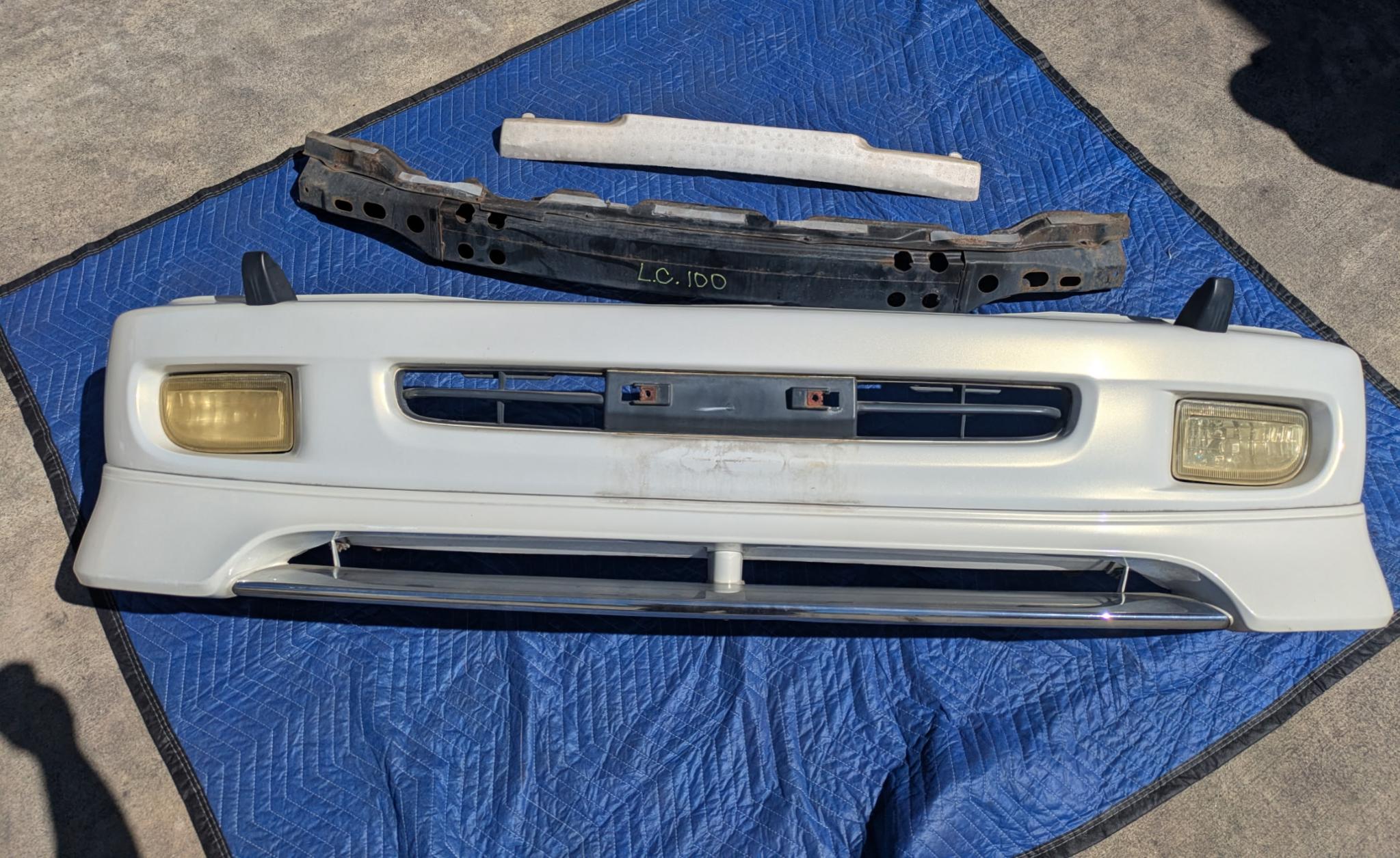 Toyota Land Cruiser 100 series front bumper cover JDM (GARAGE SALE)